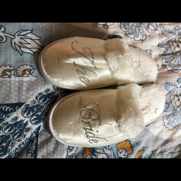 Bride Robe and Slippers - Picture 2 of 3